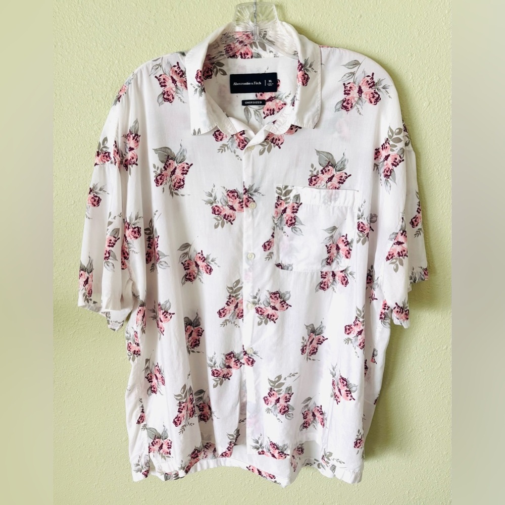 Abercrombie & Fitch Off White Floral Oversized Resort Shirt Size: XL